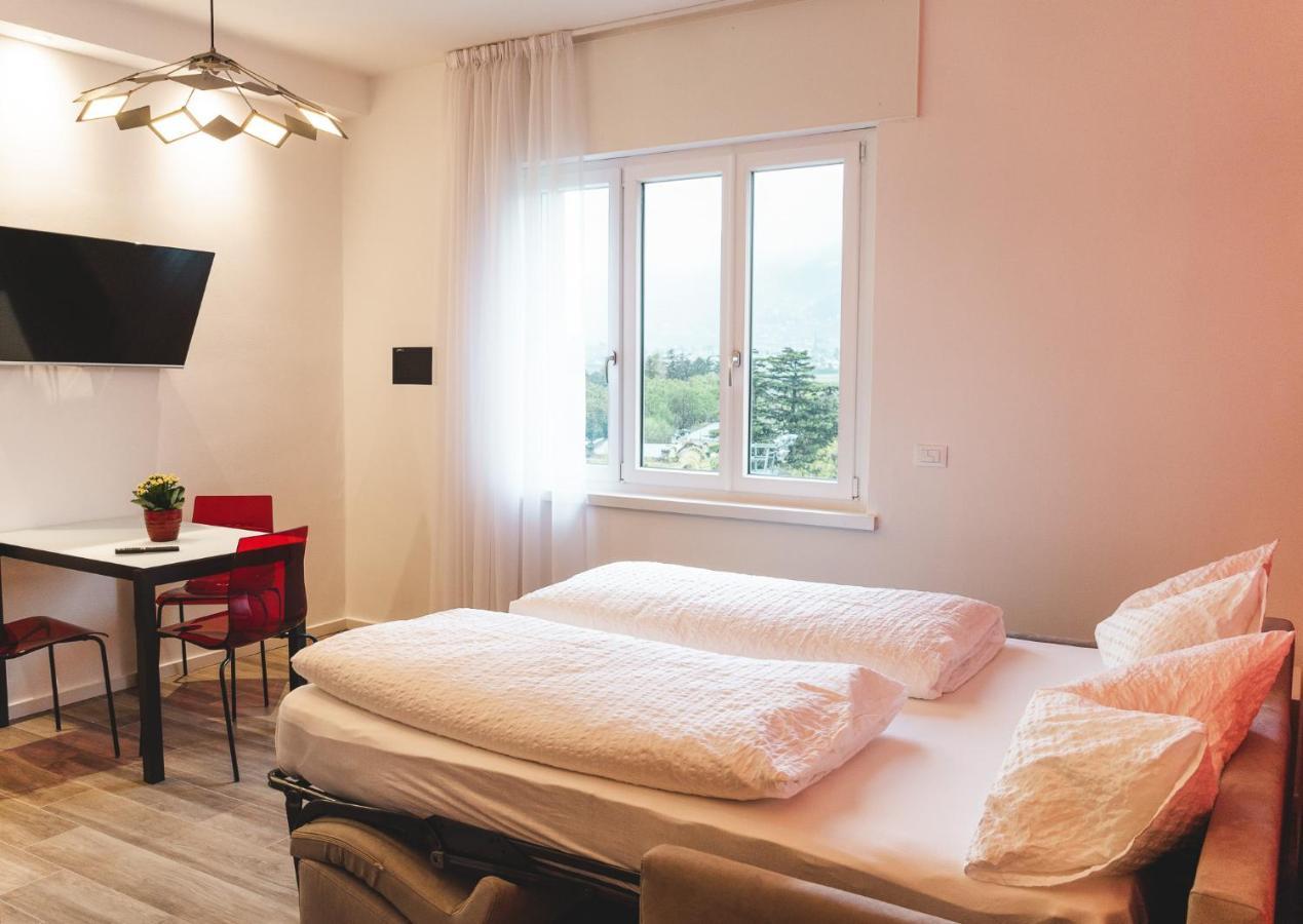 Studio-Appartment - Hotel Lux เมราโน ภายนอก รูปภาพ