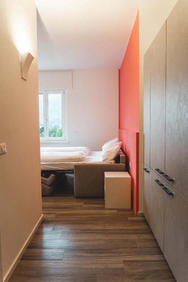 Studio-Appartment - Hotel Lux เมราโน ภายนอก รูปภาพ